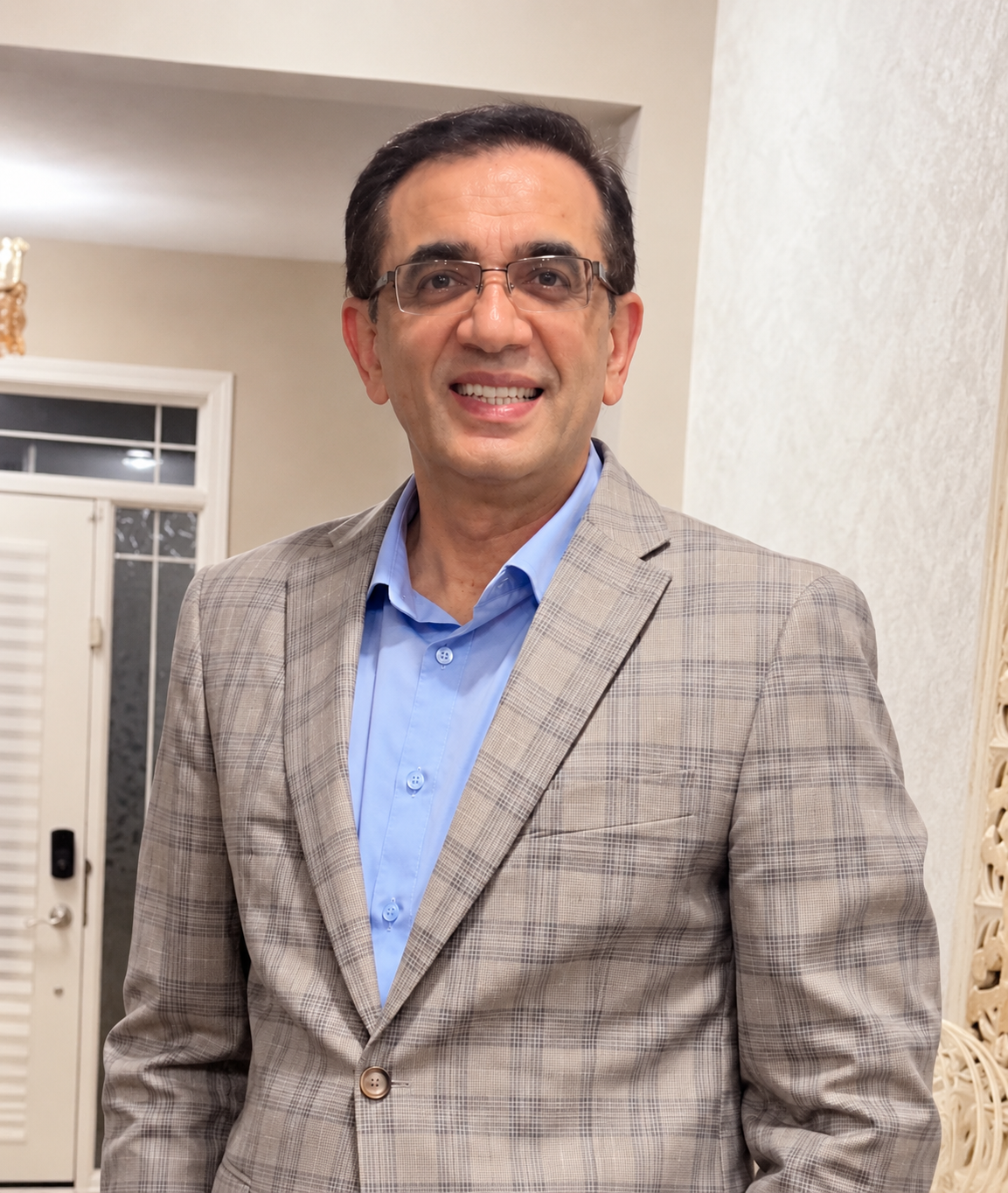 Noshar Wan - Director at Elite Tires